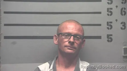 Mugshot of RANDALL SCOTT BROWN booked in Hopkins County, Kentucky on June 20, 2026