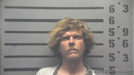 Mugshot of AUSTIN LEE CAAUWE booked in Hopkins County, Kentucky on April 19, 2026