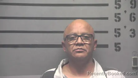 Mugshot of ROBERTO ORLANDO . CONTRERAS