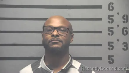 Mugshot of MARCUS DEWAYNE FOSTER