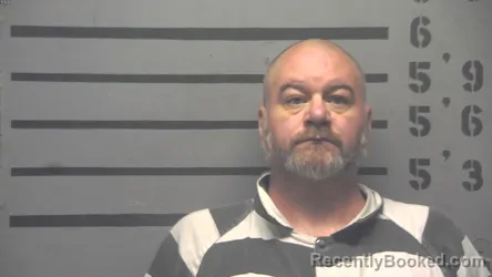 Mugshot of JEREMY DANIEL HUDDLESTON booked in Hopkins County, Kentucky on June 30, 2026