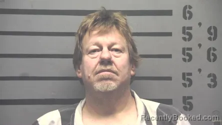 Mugshot of ROBERT MICHAEL HANSLER booked in Hopkins County, Kentucky on April 23, 2026