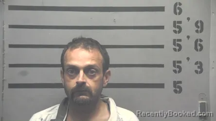 Mugshot of ELTON LEE KASSEL booked in Hopkins County, Kentucky on April 28, 2026