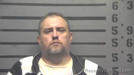 Mugshot of TRENT LEMEUL LEAR