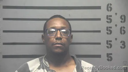 Mugshot of VINCENT EDWARD LOGAN booked in Hopkins County, Kentucky on June 29, 2026