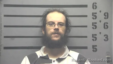 Mugshot of DYLAN WADE MCGREGOR booked in Hopkins County, Kentucky on April 20, 2026