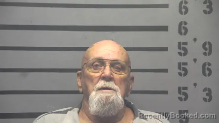 Mugshot of DANIEL DEWAYNE PLUMMER