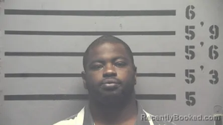 Mugshot of JEROME KEYSHOM JR SMITH booked in Hopkins County, Kentucky on June 28, 2026
