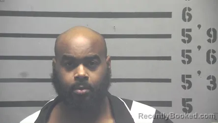 Mugshot of MICHAEL DONELL JR SMITH