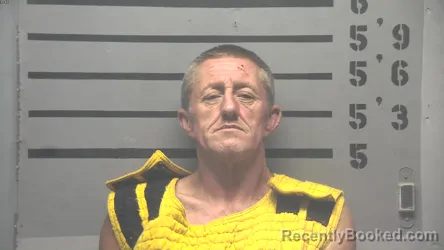 Mugshot of RANDY WAYNE SMITH booked in Hopkins County, Kentucky on May 13, 2026