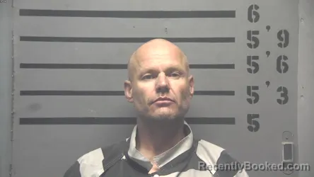 Mugshot of ROBERT ALLEN TERRY booked in Hopkins County, Kentucky on May 14, 2026