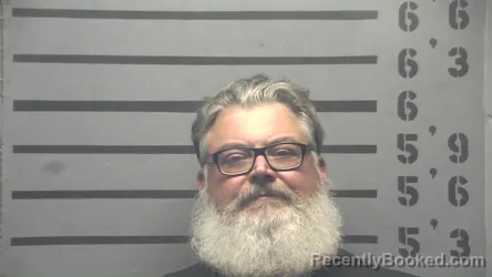 Mugshot of Wayne Arthur Van Riper booked in Hopkins County, Kentucky on September 8, 2026