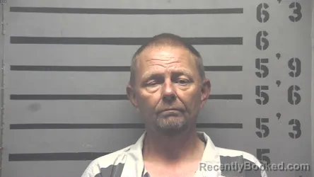 Mugshot of Darren Christopher Winders booked in Hopkins County, Kentucky on August 17, 2026
