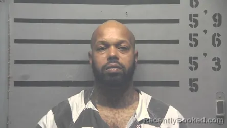 Mugshot of TERENCE JERMAINE WRIGHT booked in Hopkins County, Kentucky on May 16, 2026