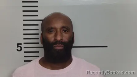 Mugshot of DAMON C ENGLISH