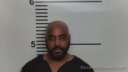 Mugshot of THOMAS D SUMMERS