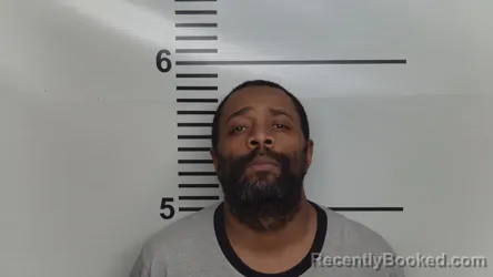 Mugshot of EARL D CARTHEN