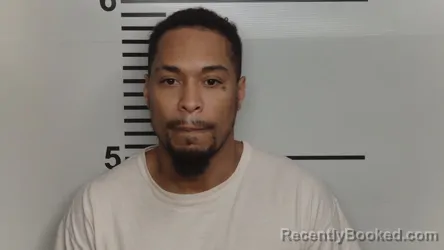 Mugshot of THOMAS LAQUAY EANES