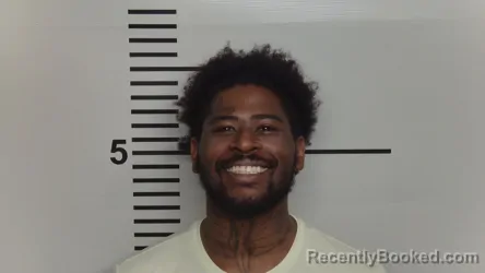 Mugshot of DAQUAN SMITH
