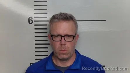 Mugshot of MATTHEW SIMON