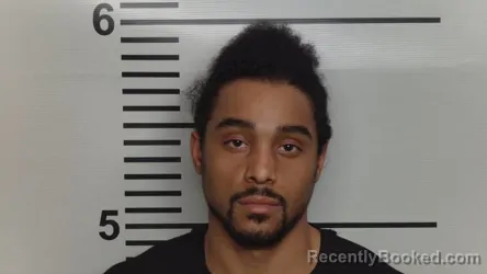 Mugshot of TEVIN D HUMPHREY