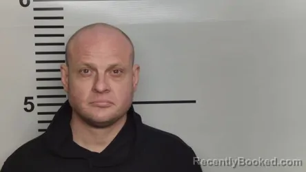 Mugshot of JEREMY L SWAN