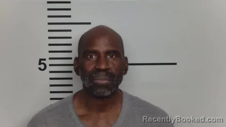 Mugshot of HUBERT DEWJUAN PORTER booked in Jefferson County, Kentucky on March 17, 2026