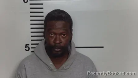 Mugshot of QUENTEN ROBBINS booked in Jefferson County, Kentucky on March 26, 2026