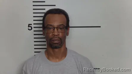 Mugshot of DESHAWN LAMAR ROMINE booked in Jefferson County, Kentucky on March 29, 2026