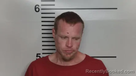 Mugshot of DERRICK W AMMONS booked in Jefferson County, Kentucky on March 30, 2026