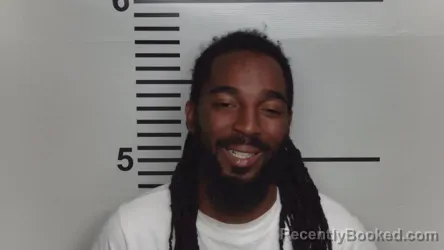 Mugshot of STEFFON MUSHEER DIXON booked in Jefferson County, Kentucky on March 30, 2026