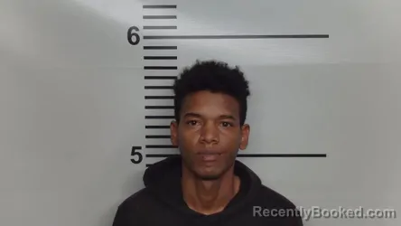 Mugshot of ROBERT MAKEL RAMOS-IZQUIERDO