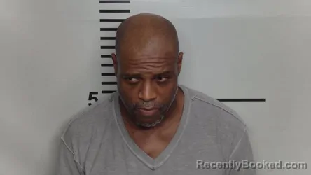 Mugshot of DAMON LAMONT HARRIS booked in Jefferson County, Kentucky on April 5, 2026