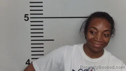 Mugshot of ROYALE CHANICE EVANS booked in Jefferson County, Kentucky on April 15, 2026