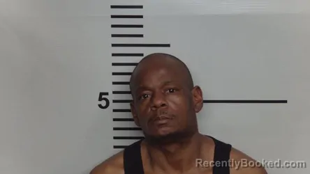 Mugshot of DAMIEN SYKES booked in Jefferson County, Kentucky on April 16, 2026