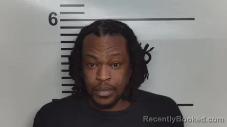 Mugshot of DONTE WILLIAMS booked in Jefferson County, Kentucky on April 17, 2026