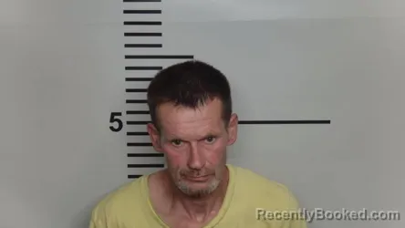 Mugshot of DANNY R HUFF booked in Jefferson County, Kentucky on April 25, 2026