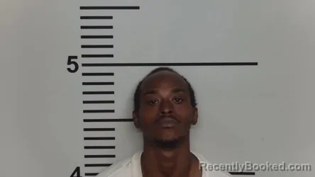 Mugshot of DESEAN MAKELL HUNTER booked in Jefferson County, Kentucky on May 21, 2026