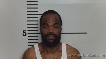 Mugshot of DION RASHAUD BROOKS booked in Jefferson County, Kentucky on May 21, 2026