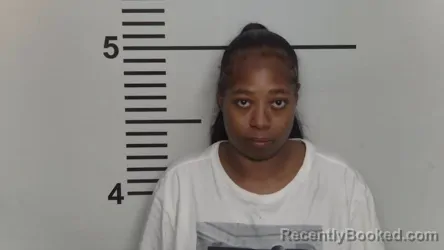 Mugshot of Courtney Alisha Renee Patterson booked in Jefferson County, Kentucky on October 17, 2026