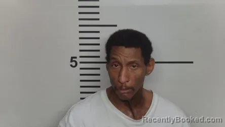 Mugshot of Eshaun D Gaines booked in Jefferson County, Kentucky on October 21, 2026