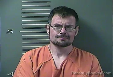 Mugshot of JOEY LEE THOMAS booked in Johnson County, Kentucky on April 3, 2026