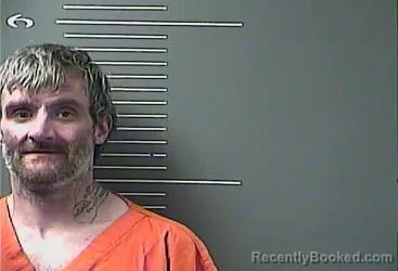 Mugshot of MATTHEW FRANKLIN CARR