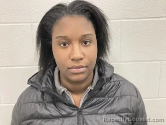 Mugshot of BROOKLYN DIOR FIELDS