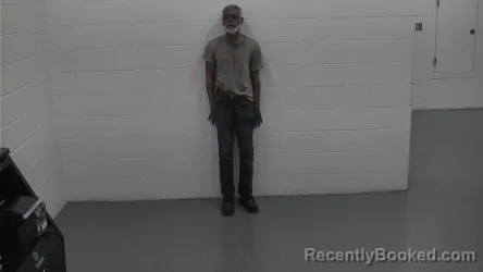 Mugshot of RAYMOND LEON COLVIN