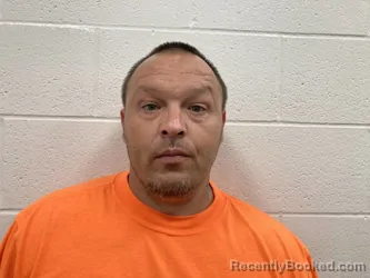 Mugshot of JAMES MICHAEL RAY