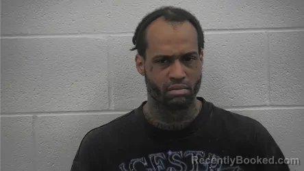 Mugshot of RAVAY ANTONIO WHITE