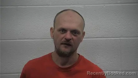 Mugshot of DAVID WAYNE SIZEMORE