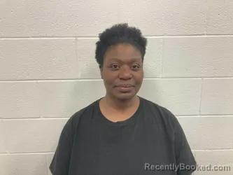 Mugshot of SATELLIAH ANTIONETTE SMITH