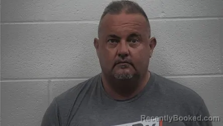 Mugshot of ANDREW STEVEN CLARK booked in Kenton County, Kentucky on April 17, 2026